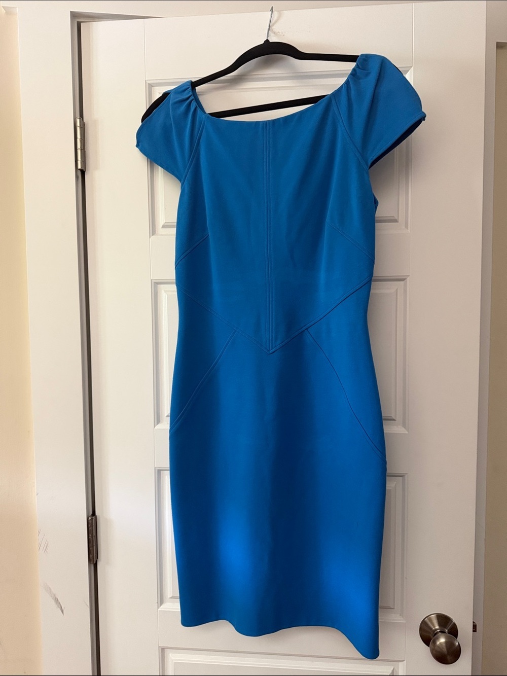 NWOT Diane Von Furstenberg Electric Blue Cap-Sleeve Sheath Dress - Picture 2 of 5